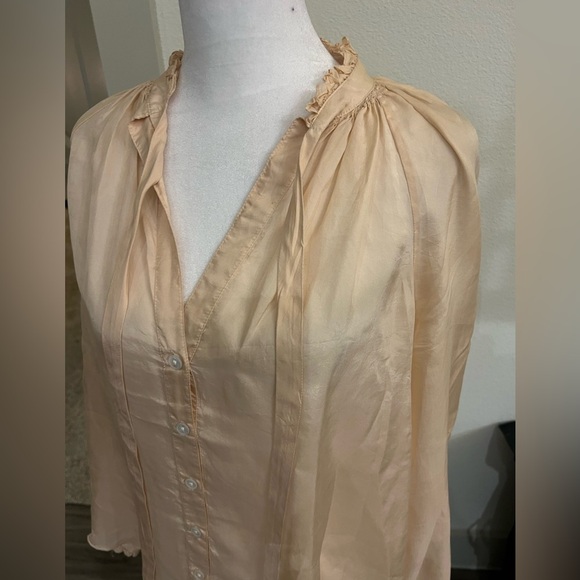 Elizabeth and James Tops - Elegant peach  Button-Up silk Blouse